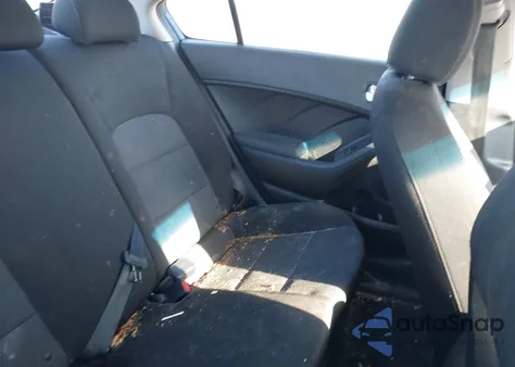 2018 Kia Forte Lx из США, поврежденный, VIN 3KPFK4A70JE284763